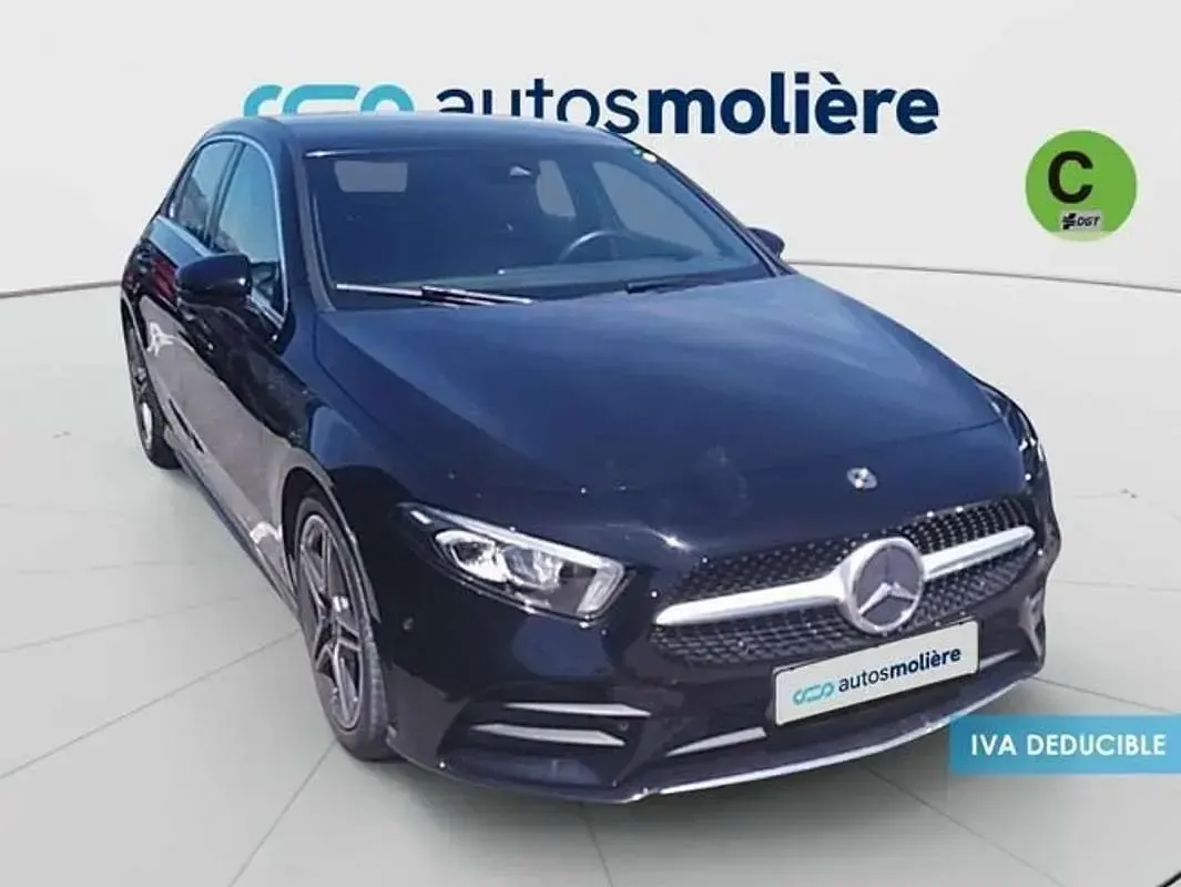 Usado Mercedes A180 136 CV (100 kW) 2021 Negro Utilitario