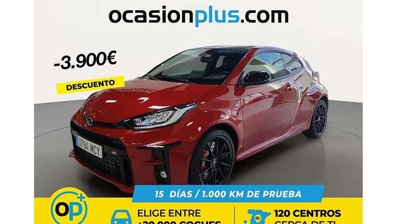 Usado Toyota Yaris 261 CV (191 kW) 2022 Rojo Utilitario