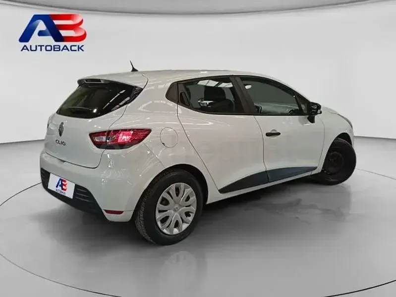 Usado Renault Clio V Intens 100 CV (73 kW) 2020 Blanco Berlina