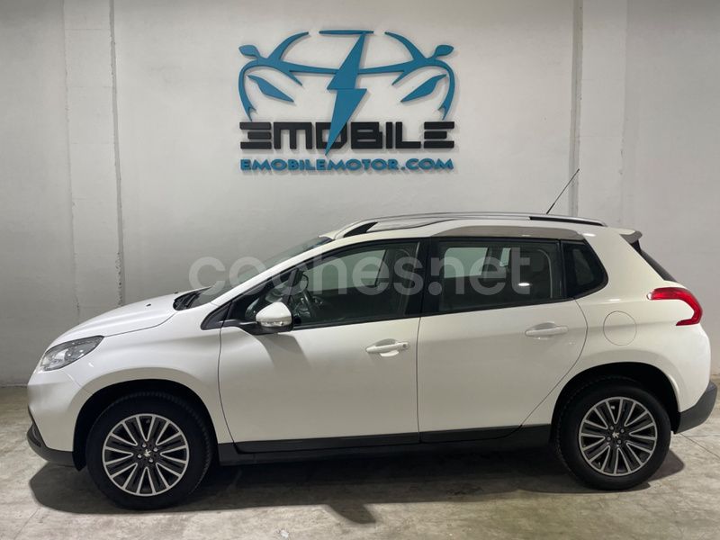 Usado Peugeot 2008 Active 82 CV (60 kW) 2014 Blanco SUV