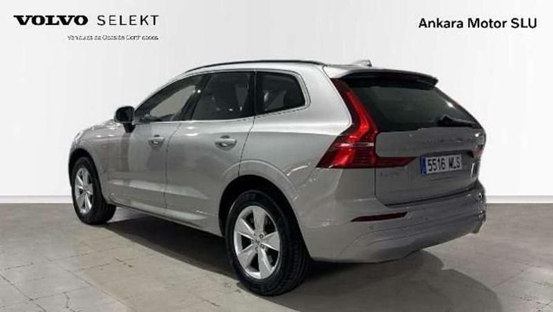Usado Volvo XC60 Core 199 CV (146 kW) 2023 Plateado SUV