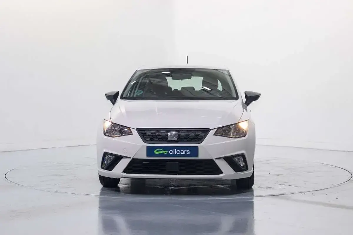 Usado Seat Ibiza CONNECT 80 CV (58 kW) 2019 Blanco Utilitario