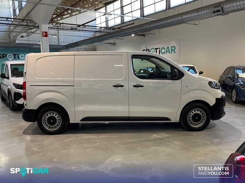Usado Citroën Jumpy 120 CV (88 kW) 2025 Blanco Monovolumen