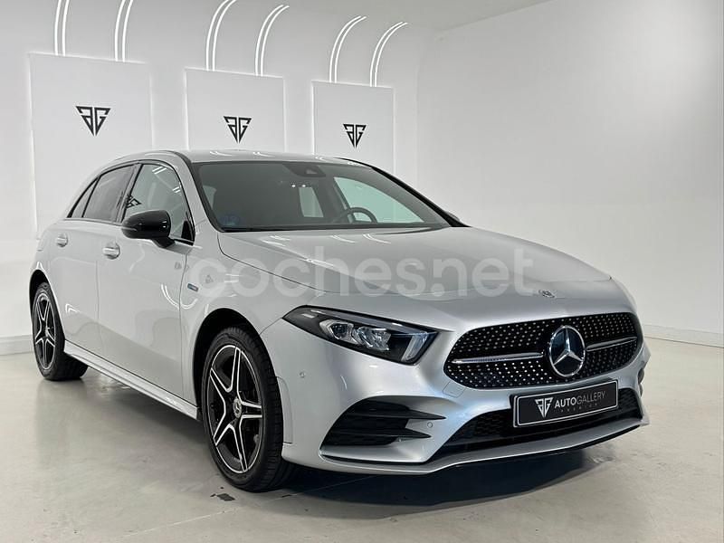 Usado Mercedes A250 218 CV (160 kW) 2022 Gris / plata Berlina