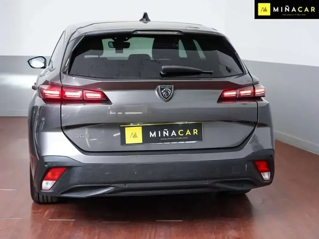 Usado Peugeot 308 SW Active 131 CV (96 kW) 2023 Gris Familiar