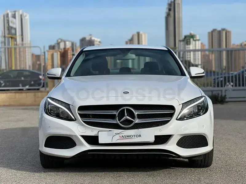 Usado Mercedes C220 170 CV (125 kW) 2016 Blanco Berlina