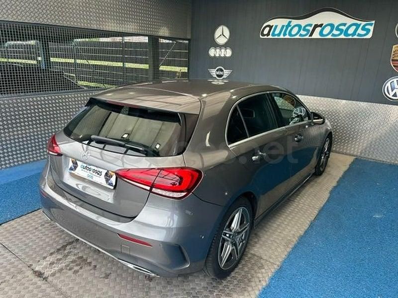 Usado Mercedes A180 116 CV (85 kW) 2020 Gris / plata Berlina