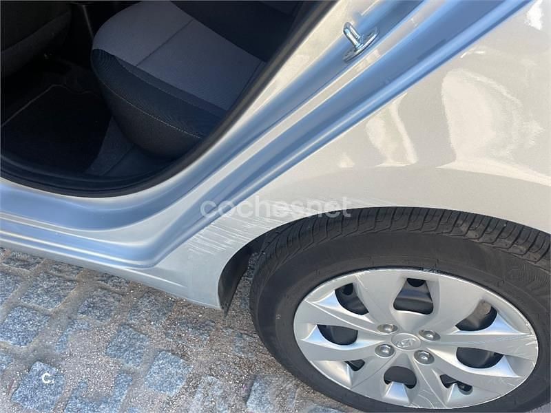 Begagnad Hyundai i20 75 HK (55 kW) 2020 Grå Halvkombi