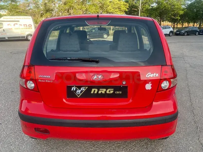 Usado Hyundai Getz 63 CV (46 kW) 2005 Rojo Utilitario