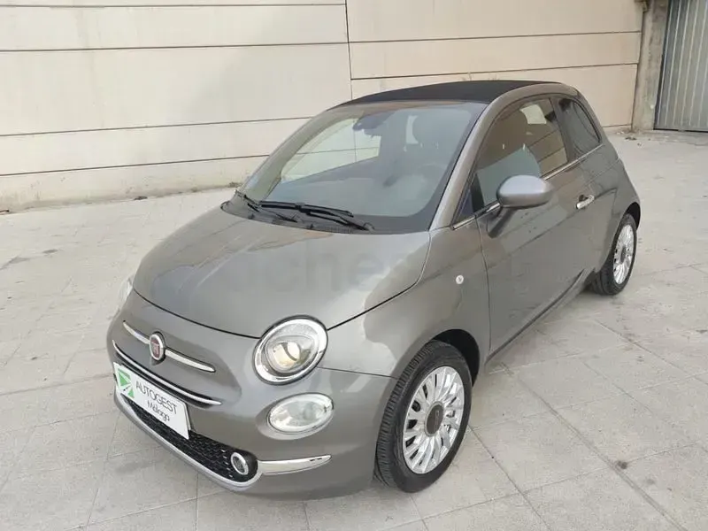Usado Fiat 500C Dolcevita 70 CV (51 kW) 2023 Gris / plata Descapotable