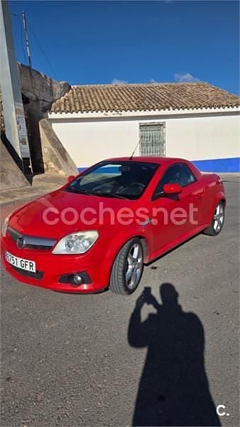 Rojo Usado 2008 Opel Tigra Sport Descapotable | 4490 € (Precio justo) - Imagen 1/4