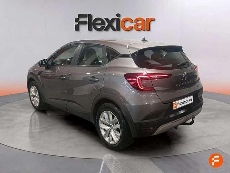 Usado Renault Captur Techno 143 CV (105 kW) 2022 Gris SUV