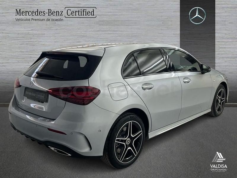 Usado Mercedes A250 AMG line 218 CV (160 kW) 2025 Gris / plateado Berlina