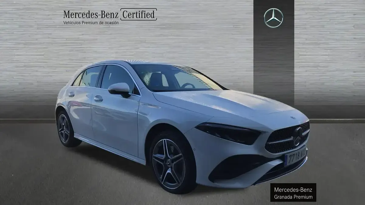 Usado Mercedes A250 AMG line 218 CV (160 kW) 2024 Blanco Berlina