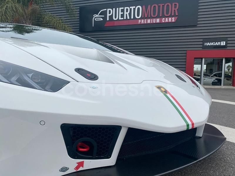 Usado Lamborghini Huracán 640 CV (470 kW) 2023 Blanco Coupe