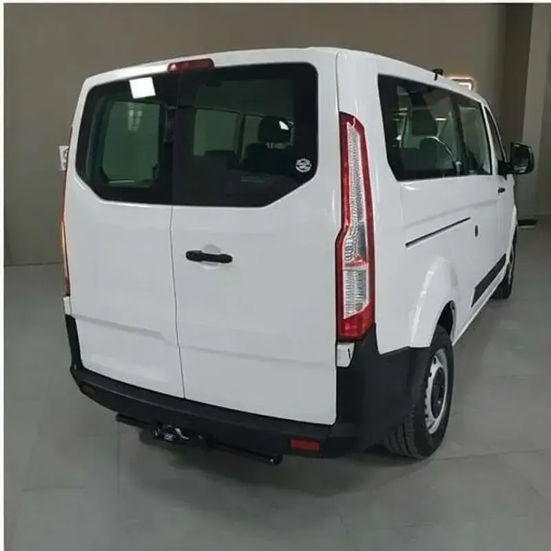 Usado Ford Transit Custom Ambiente 131 CV (96 kW) 2019 Blanco Familiar