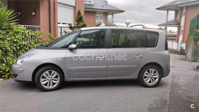 Gris / plata Usado 2007 Renault Espace Monovolumen | 3900 € (Precio justo) - Imagen 1/4
