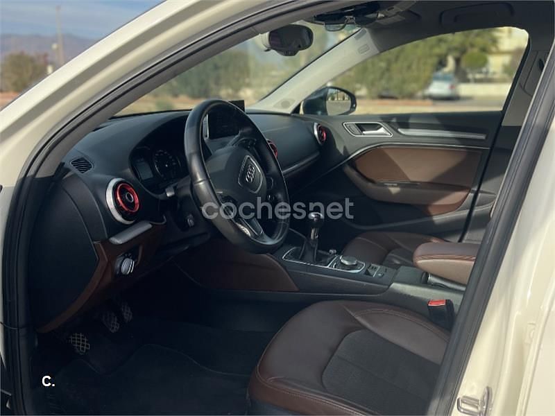 Usado Audi A3 Ambiente 150 CV (110 kW) 2014 Blanco Berlina