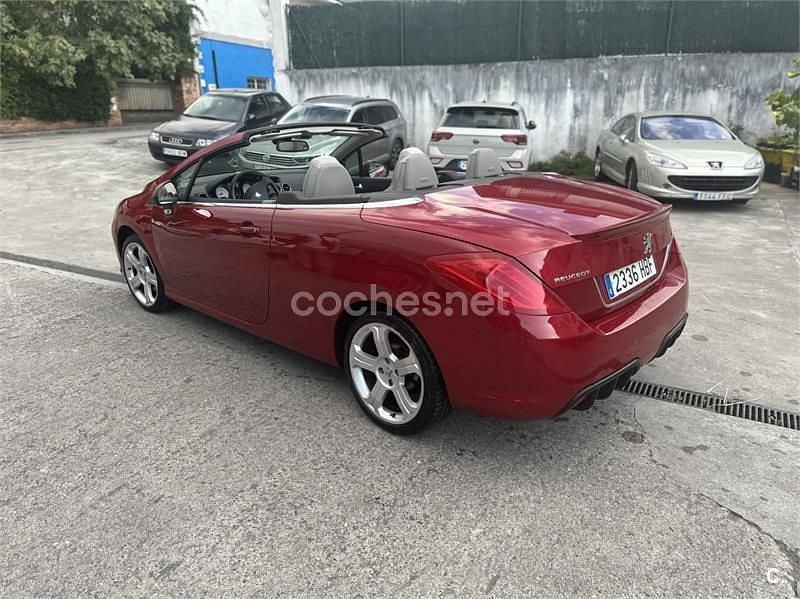 Begagnad Peugeot 308 CC Sport 156 HK (114 kW) 2010 Röd Cab