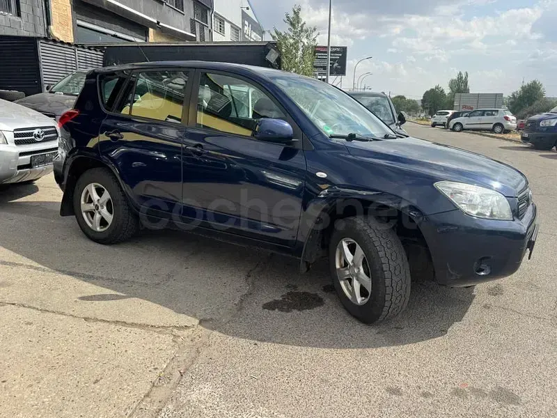 Usado Toyota RAV4 Luna 152 CV (111 kW) 2007 Azul SUV