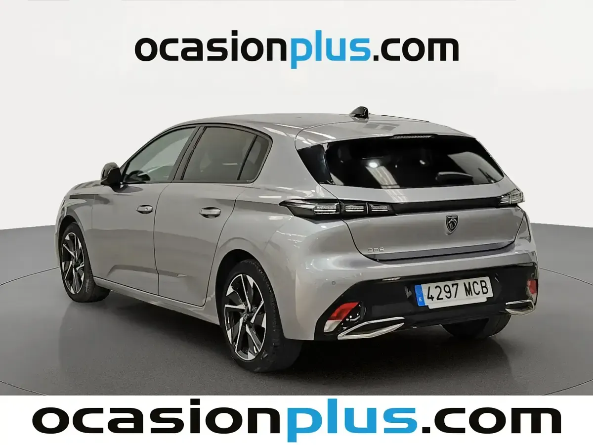 Usado Peugeot 308 Allure 130 CV (95 kW) 2022 Gris