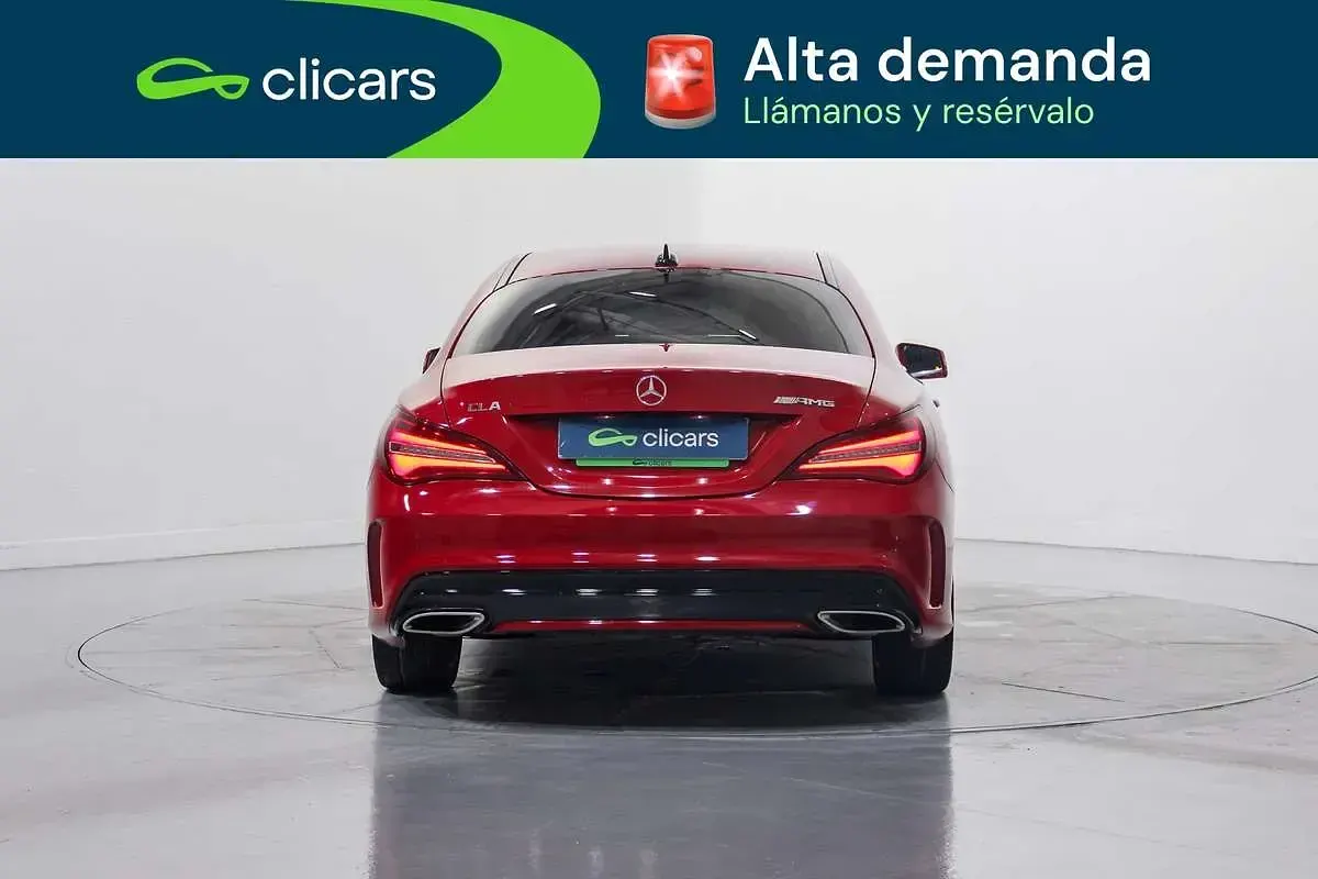 Usado Mercedes CLA180 122 CV (89 kW) 2018 Rojo Coupe