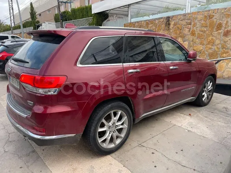 Usado Jeep Grand Cherokee Summit 250 CV (183 kW) 2014 Granate SUV