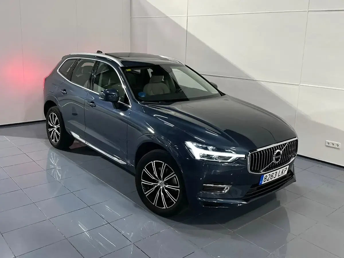Usado Volvo XC60 Inscription 340 CV (250 kW) 2020 Azul SUV