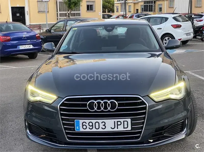 Usado Audi A6 190 CV (139 kW) 2016 Gris / plata Berlina