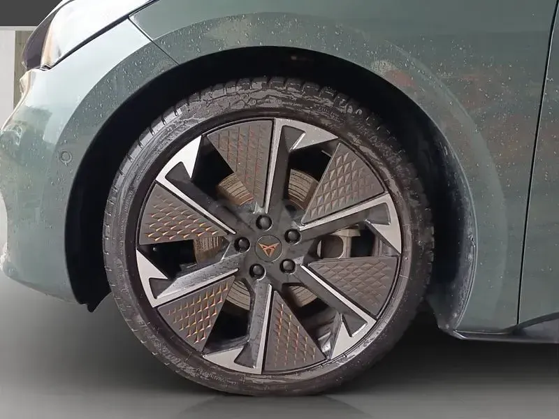 Usado Cupra Born VZ 239 kW (326 CV) 2025 Eléctrico Utilitario