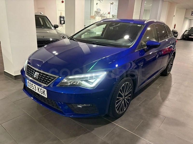 Usado Seat Leon 150 CV (110 kW) 2017 Azul Familiar