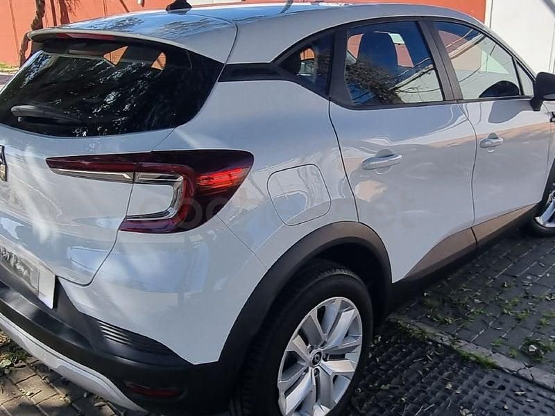 Usado Renault Captur Intens 100 CV (73 kW) 2022 Blanco SUV