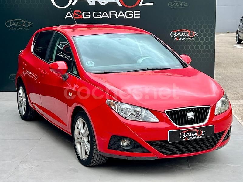 Rojo Usado 2009 Seat Ibiza Style Berlina | 5490 € (Precio justo) - Imagen 1/4