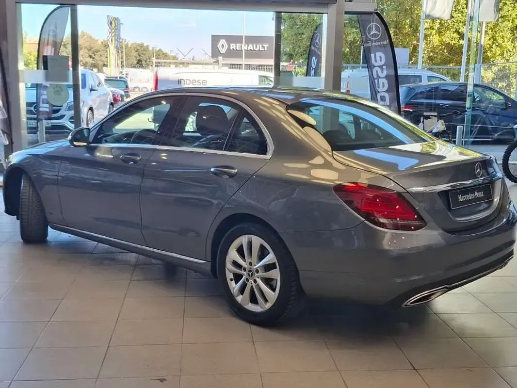 Usado Mercedes C300 258 CV (189 kW) 2018 Gris Berlina