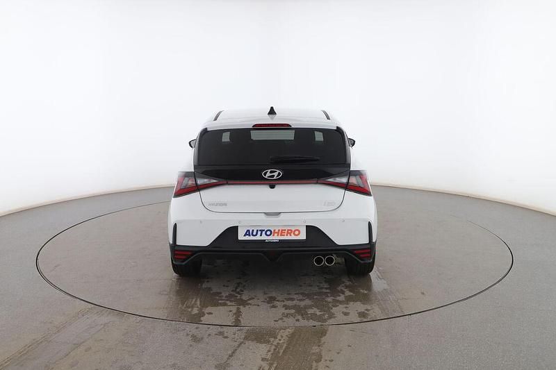 Usado Hyundai i20 N Line 84 CV (61 kW) 2024 Blanco Utilitario