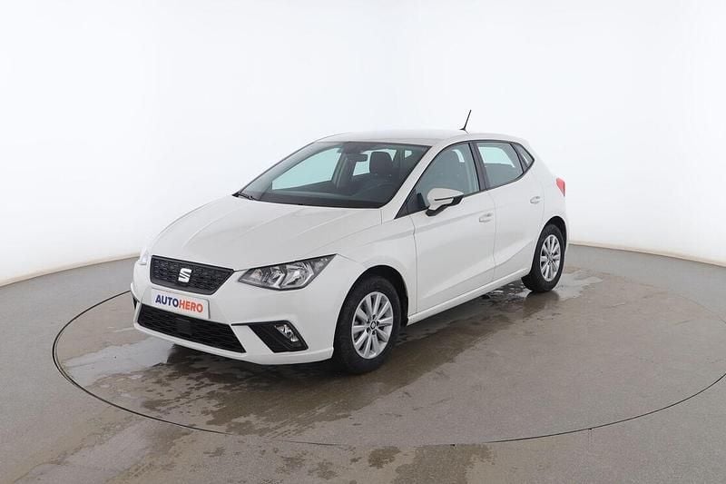 Usado Seat Ibiza Style 110 CV (80 kW) 2021 Blanco Utilitario