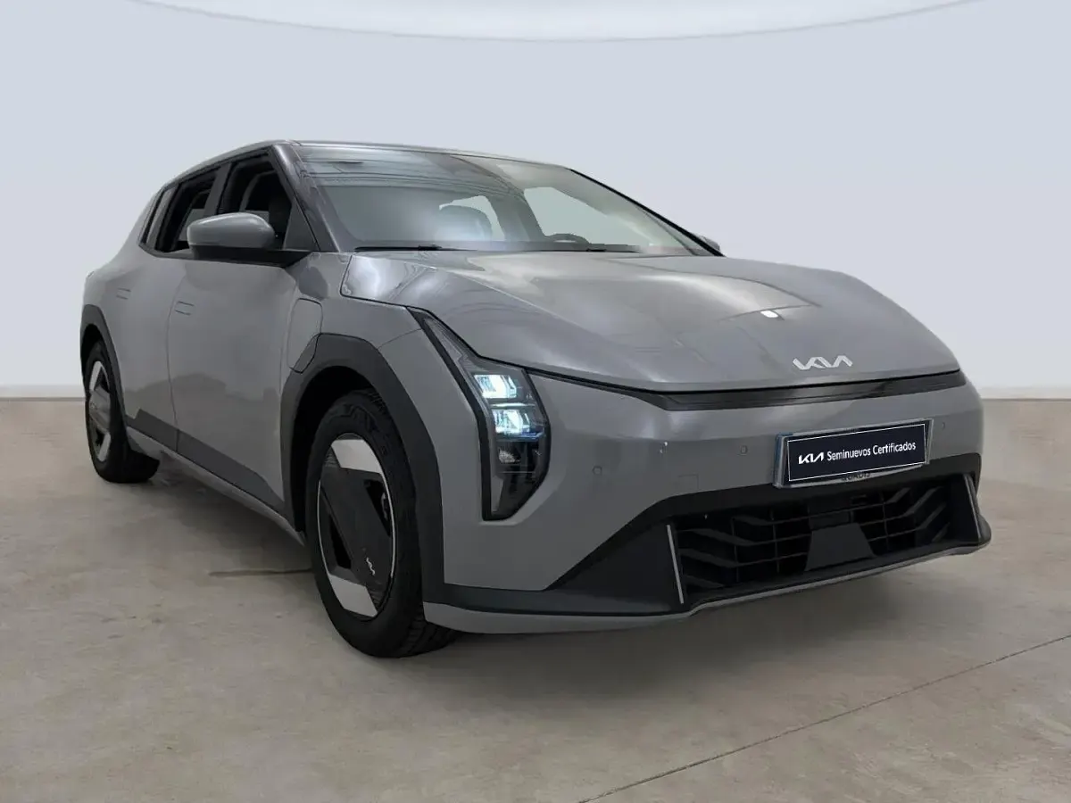 Usado Kia EV4 Launch Edition 150 kW (204 CV) 2025 Gris Berlina