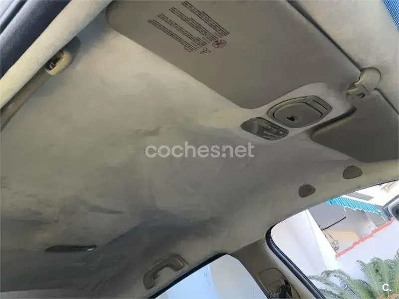 Usado Renault Scenic E-Tech Dynamique 85 CV (62 kW) 2007 Beige Monovolumen