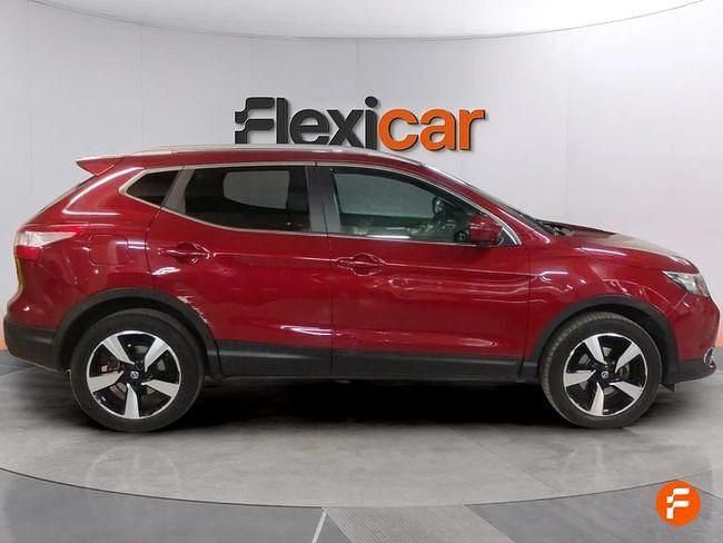 Usado Nissan Qashqai N-Connecta 110 CV (80 kW) 2017 Rojo SUV