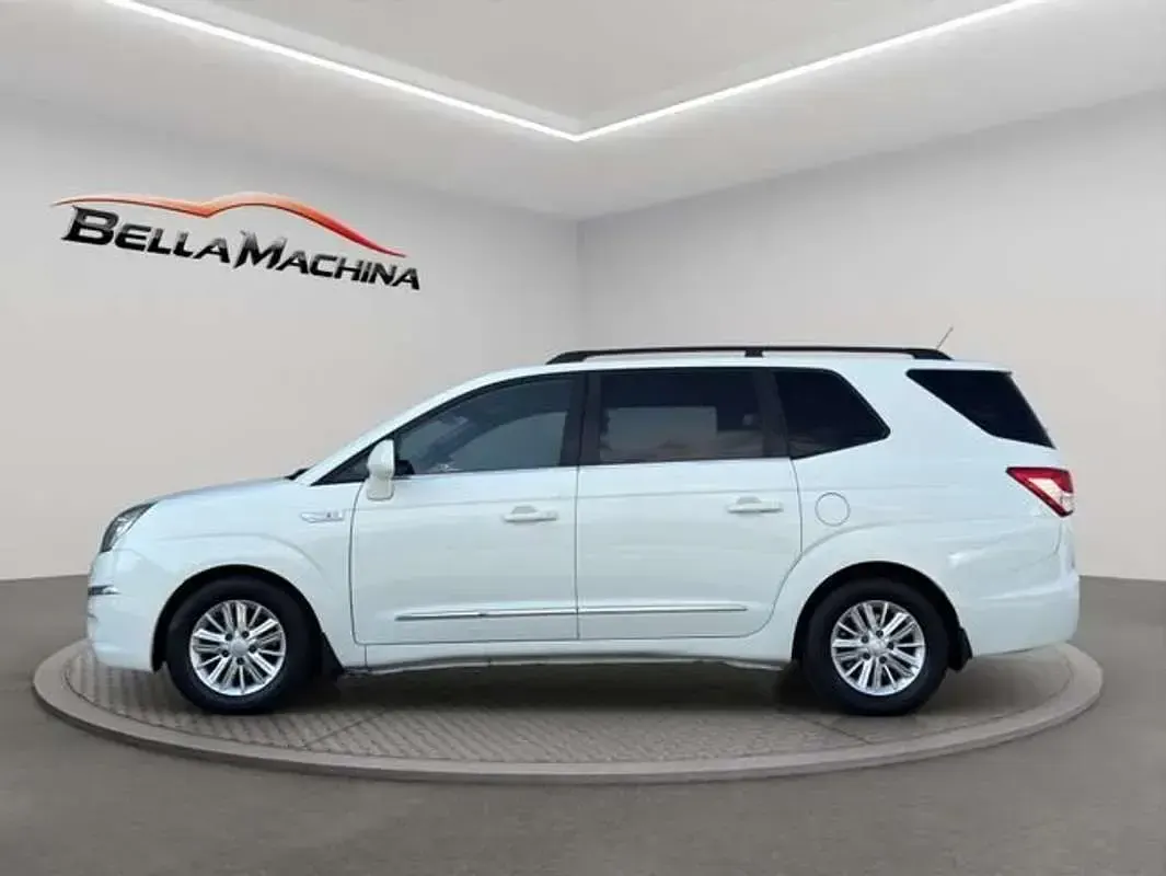 Usado SsangYong Rodius 178 CV (130 kW) 2017 Blanco Monovolumen