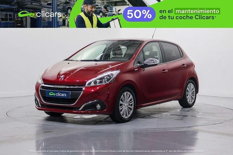 Usado Peugeot 208 Style 82 CV (60 kW) 2017 Rojo Utilitario