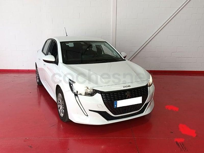Usado Peugeot 208 Active 102 CV (75 kW) 2021 Blanco Utilitario