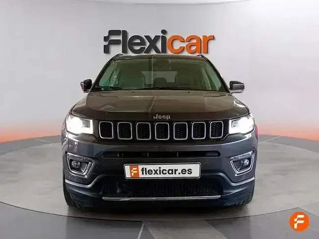 Usado Jeep Compass Limited 150 CV (110 kW) 2020 Gris SUV