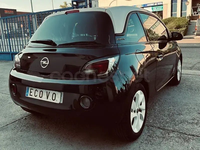 Usado Opel Adam Rocks 87 CV (63 kW) 2015 Negro Utilitario