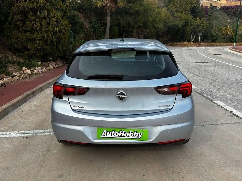 Usado Opel Astra Selective 105 CV (77 kW) 2016 Azul Berlina