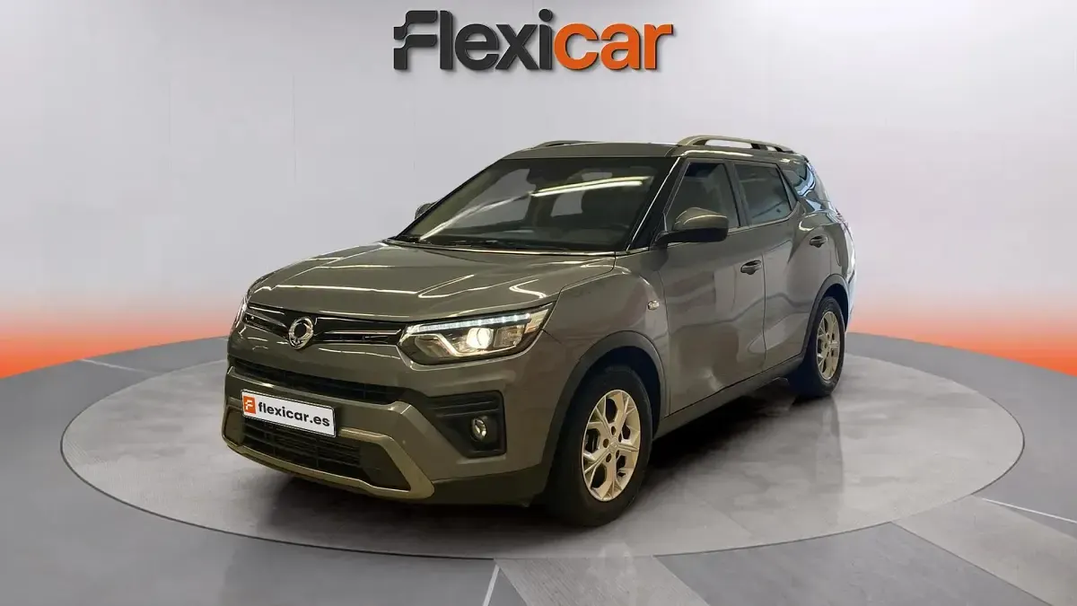 Usado SsangYong Tivoli 163 CV (119 kW) 2023 Gris SUV