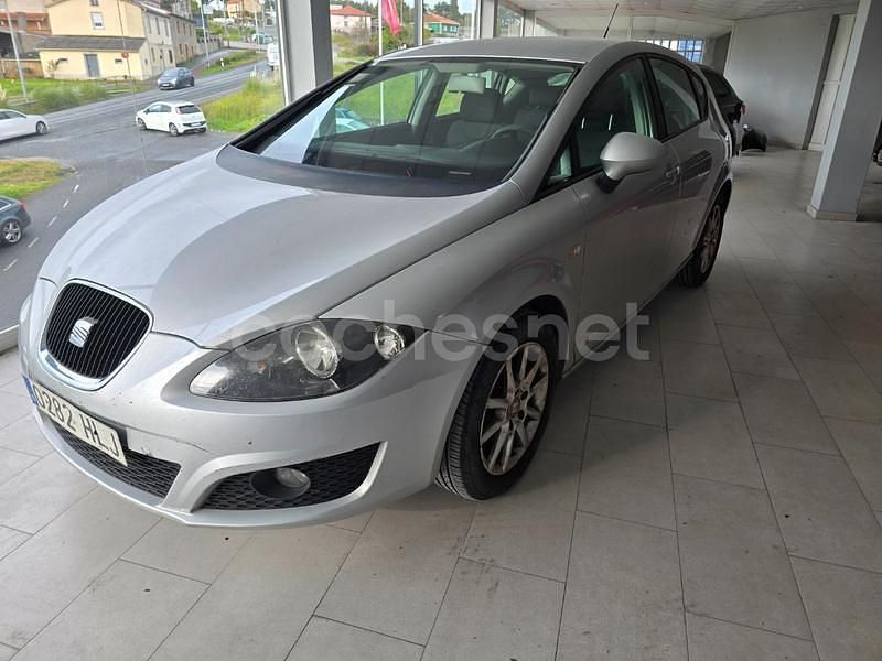 Usado Seat Leon Copa 90 CV (66 kW) 2012 Gris / plata Berlina