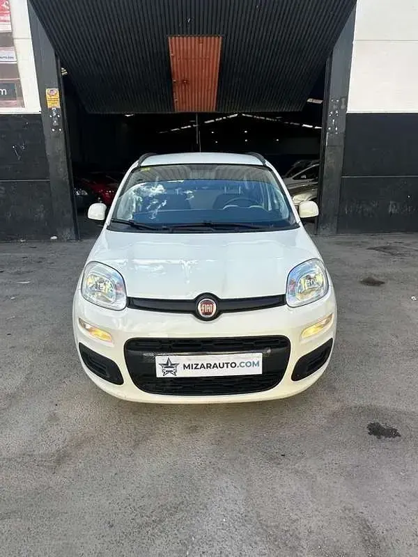 Usado Fiat Panda Pop 68 CV (50 kW) 2017 Blanco Utilitario