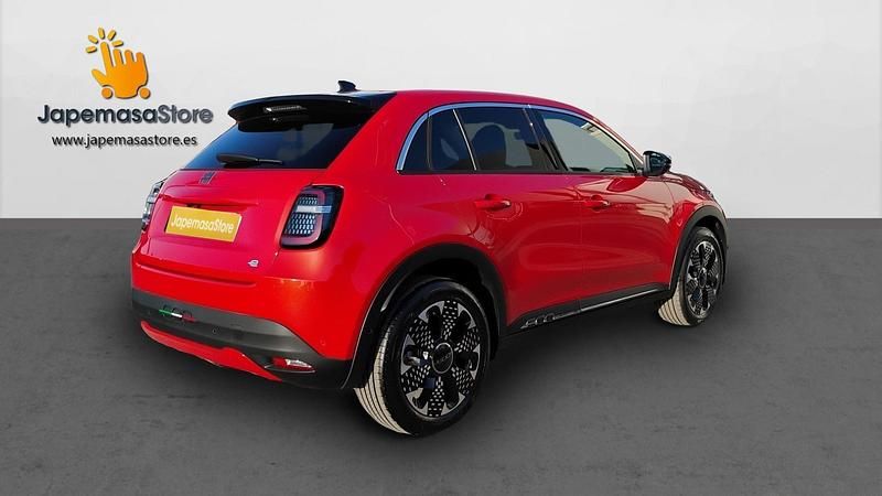 Usado Fiat 600E La Prima 114 kW (156 CV) 2024 Rojo Berlina