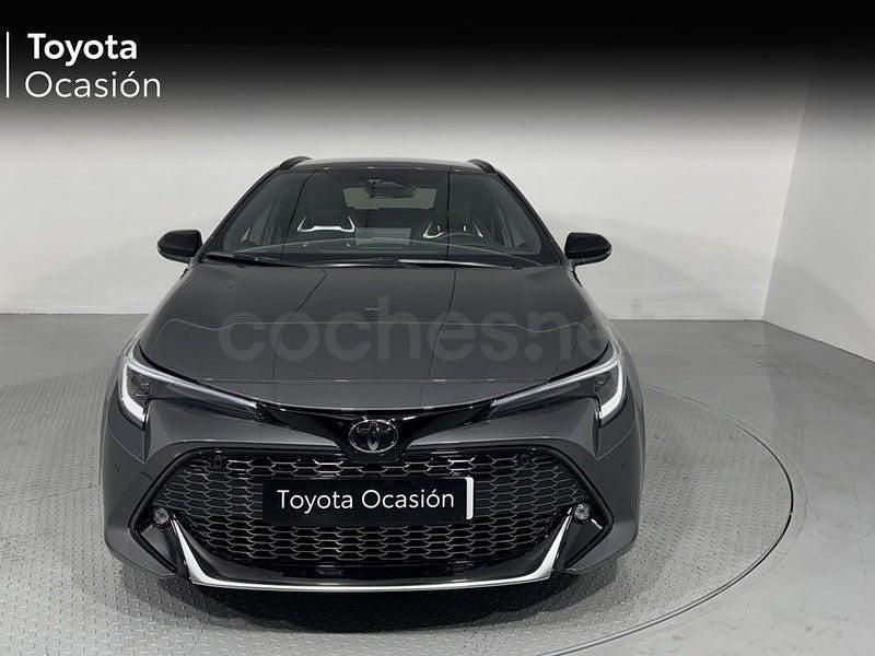 Usado Toyota Corolla Sport 196 CV (144 kW) 2025 Gris / plata Familiar